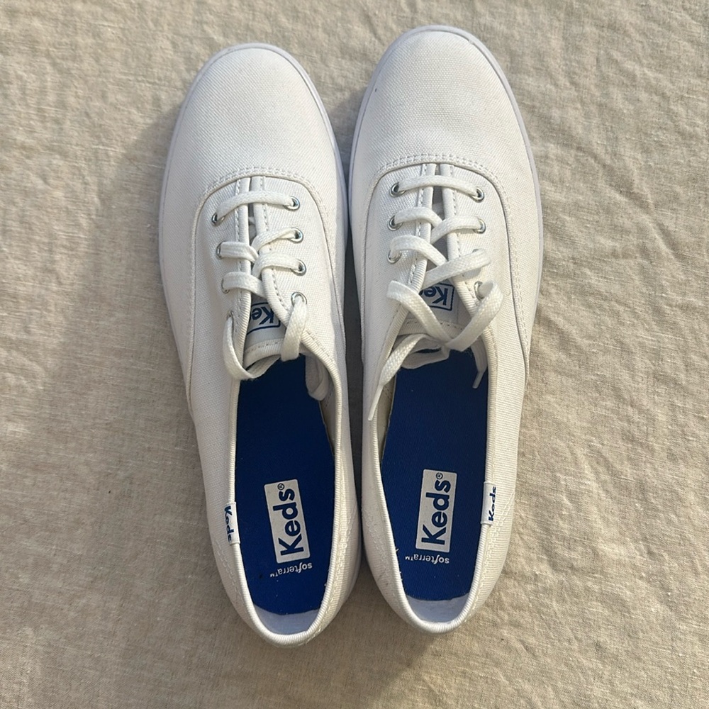 Keds Champion Originals Lace up canvas sneakers never worn